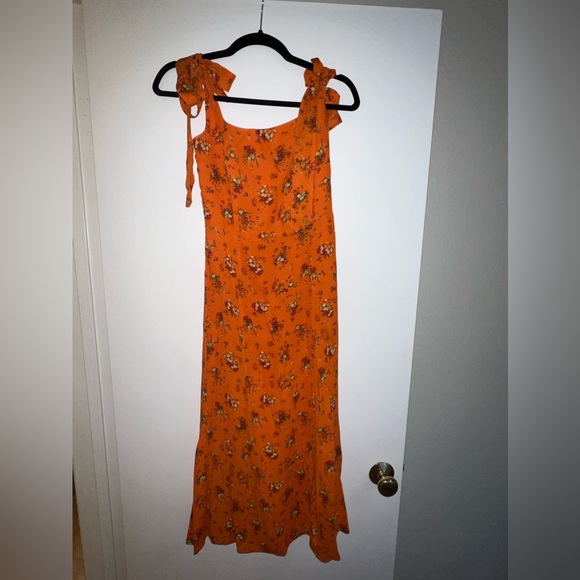 Reformation Twilight Dress in color “August”. Size 4. - Picture 3 of 5